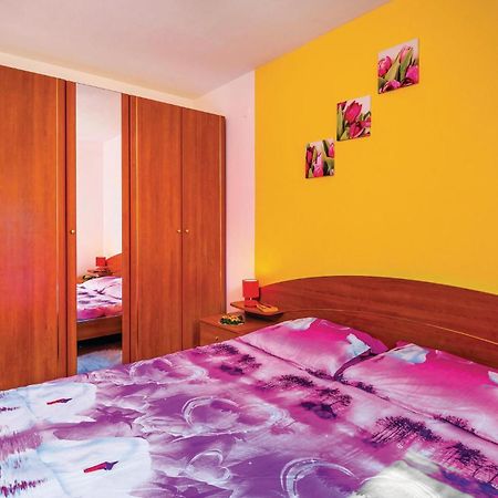 2 Bedroom Gorgeous Apartment In Rabac Exterior photo